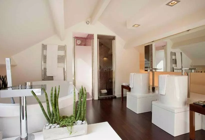 בית מלון כפרי Les Pleiades Hôtel Spa Restaurant