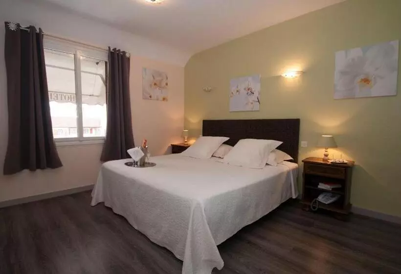 酒店 Logis Hôtel Restaurant Le Coq Hardi