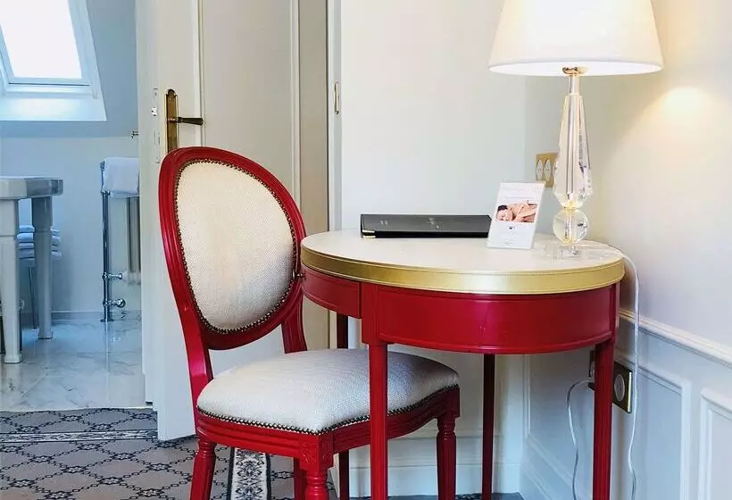 בית מלון כפרי Hôtel Mayfair Paris