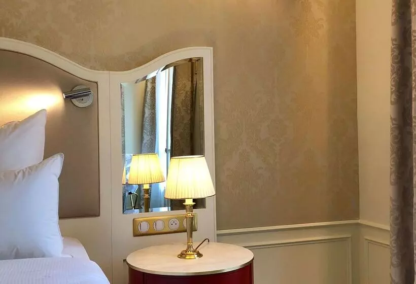 בית מלון כפרי Hôtel Mayfair Paris