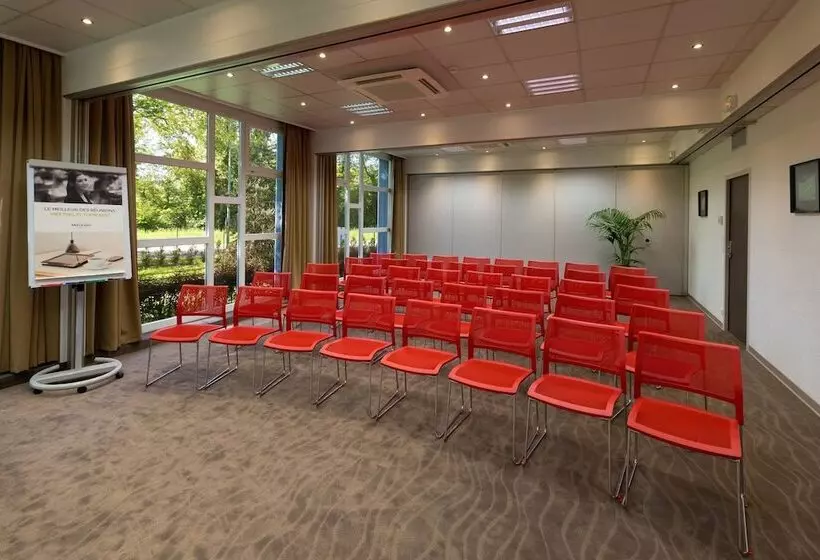 Отель Mercure Strasbourg Aeroport