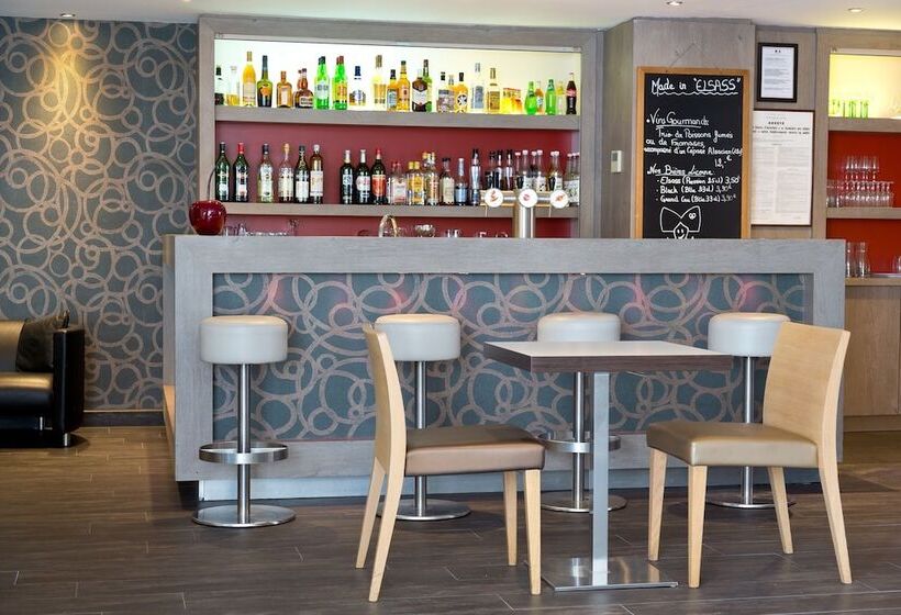 בית מלון כפרי Mercure Strasbourg Aeroport