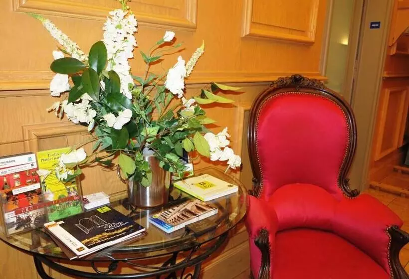 Hotel Moderne Et Pigeon