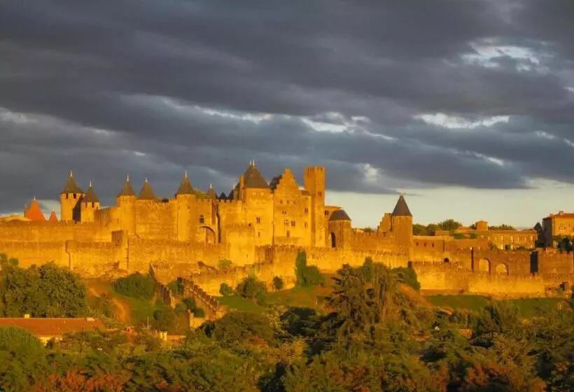 Hotel Moderne Et Pigeon