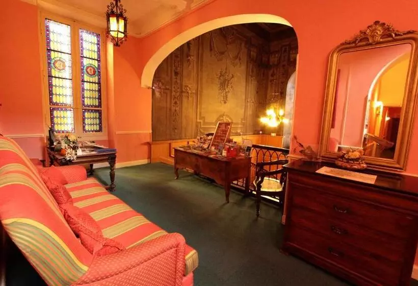 Hotel Moderne Et Pigeon