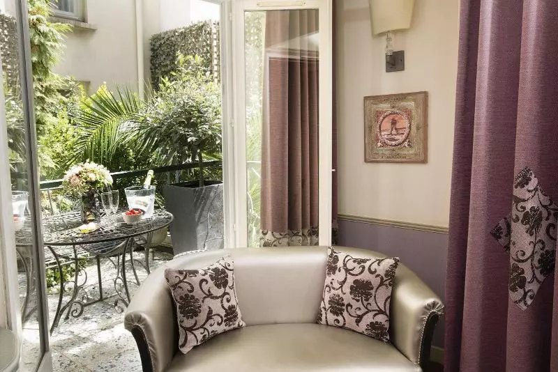ホテル Monceau Wagram