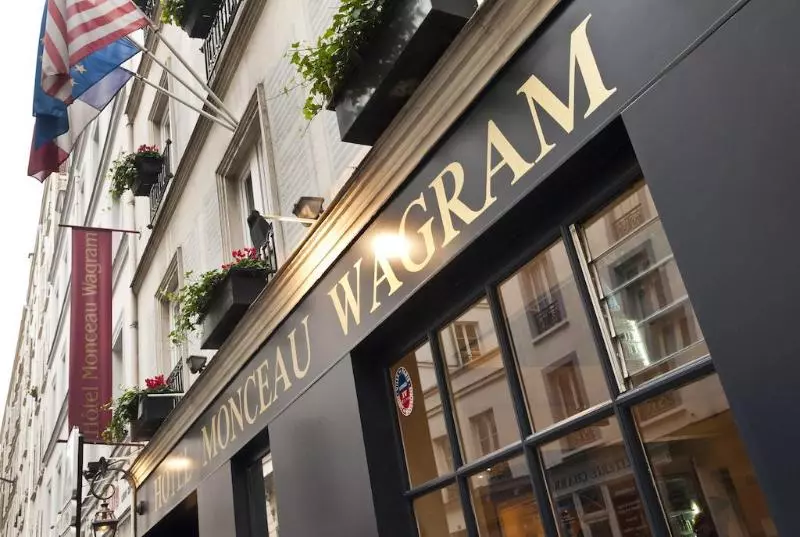 ホテル Monceau Wagram