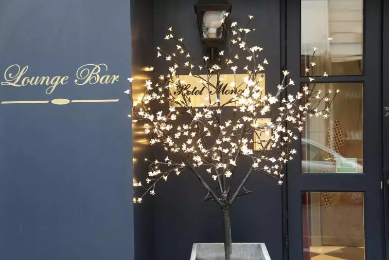 ホテル Monceau Wagram