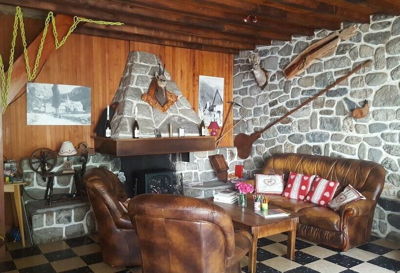 Отель Mont Olan