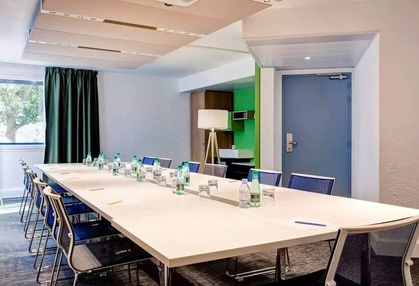 Novotel Lyon Gerland Musée des Confluences