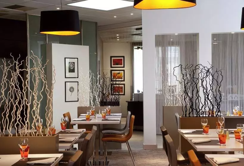 Novotel Lyon Gerland Musée des Confluences