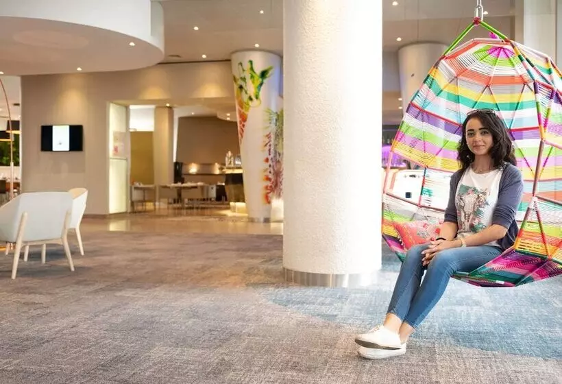 Novotel Lyon Gerland Musée des Confluences