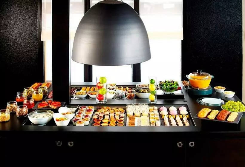 בית מלון כפרי Campanile Rennes Atalante