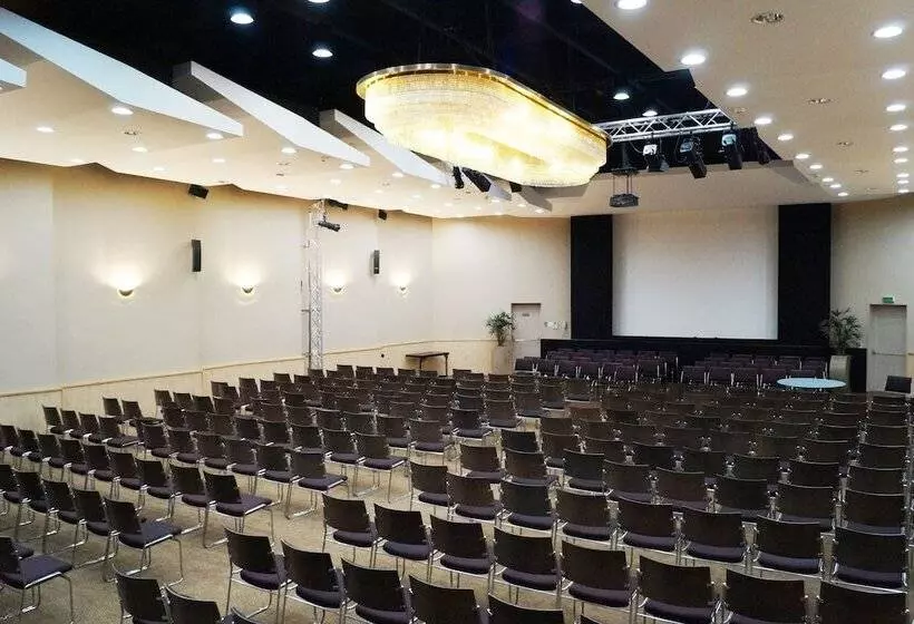 Отель Cannes Montfleury