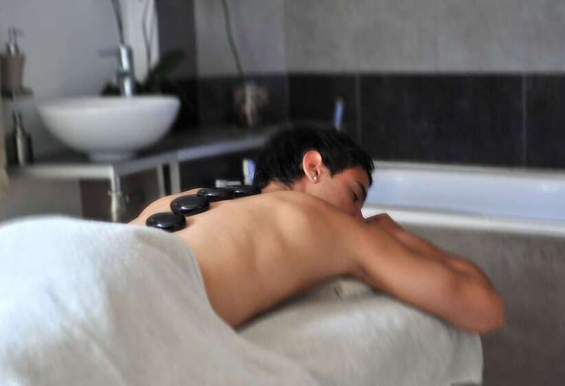 هتل Cannes Montfleury