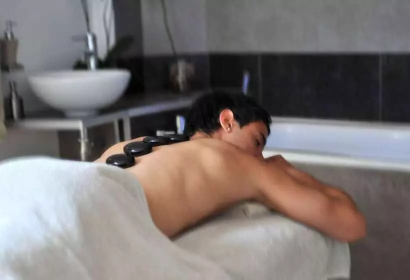 Отель Cannes Montfleury