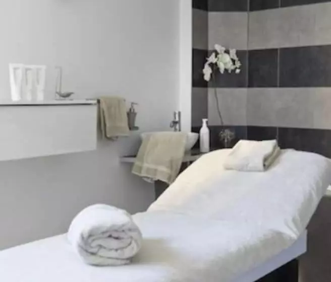 Отель Cannes Montfleury