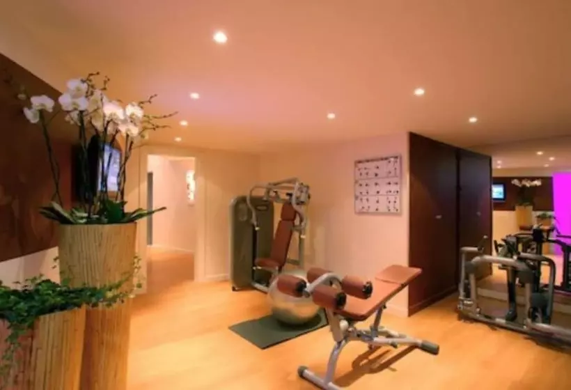 Отель Cannes Montfleury