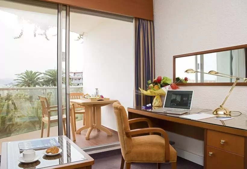 Отель Cannes Montfleury