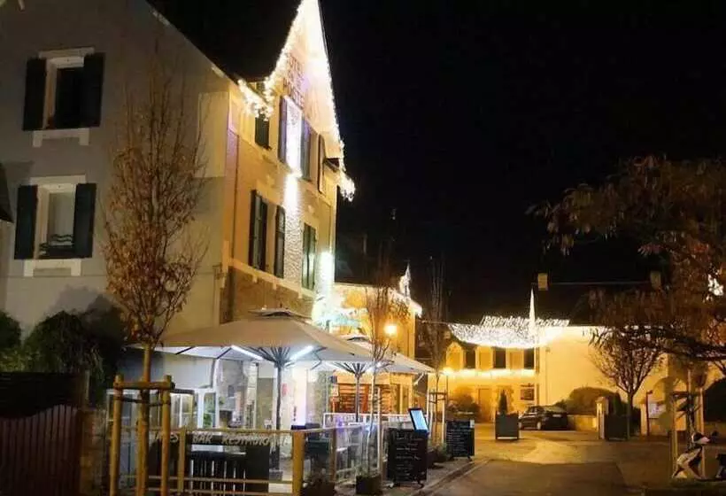 Отель De La Poste