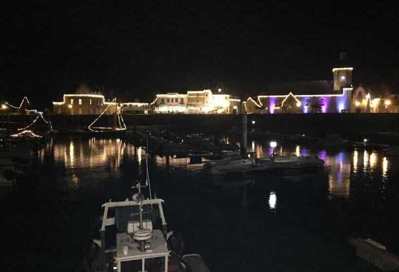 ホテル De La Poste