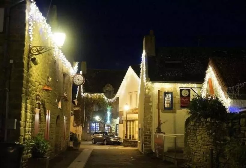 Отель De La Poste