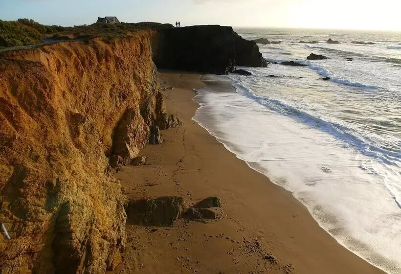 Отель De La Poste