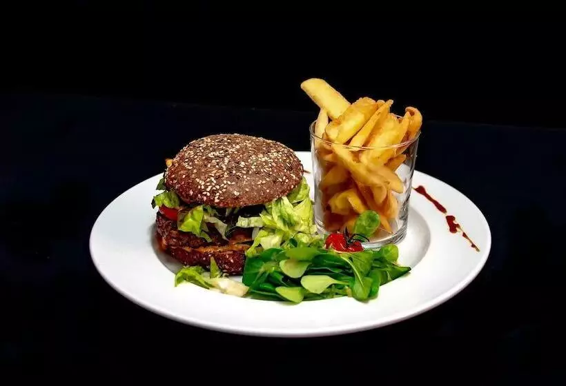 Отель De La Poste