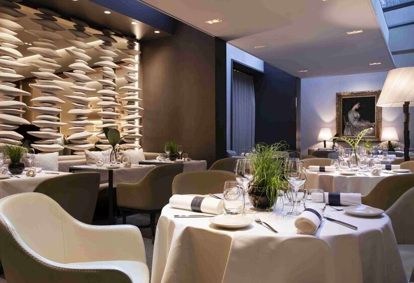 ホテル Hôtel De Sers Champs Elysées Paris