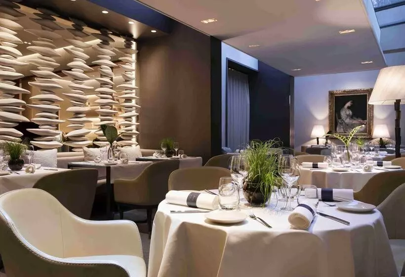 ホテル Hôtel De Sers Champs Elysées Paris