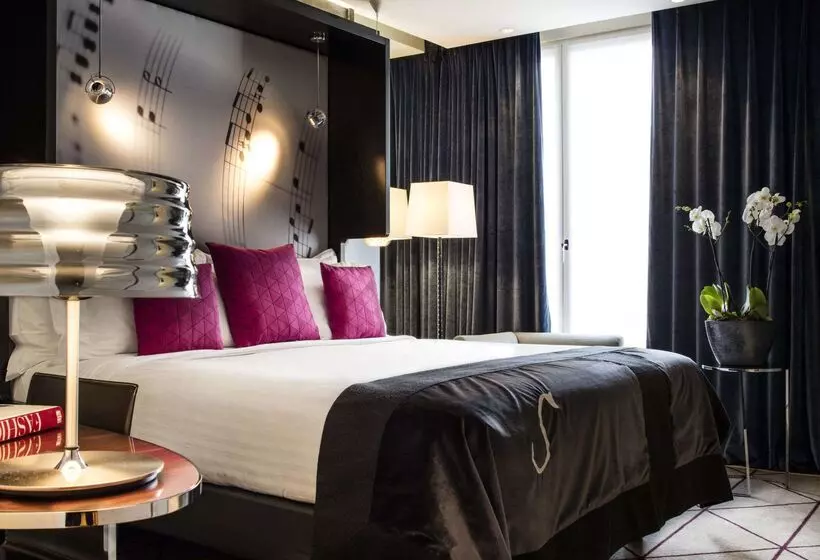 ホテル Hôtel De Sers Champs Elysées Paris