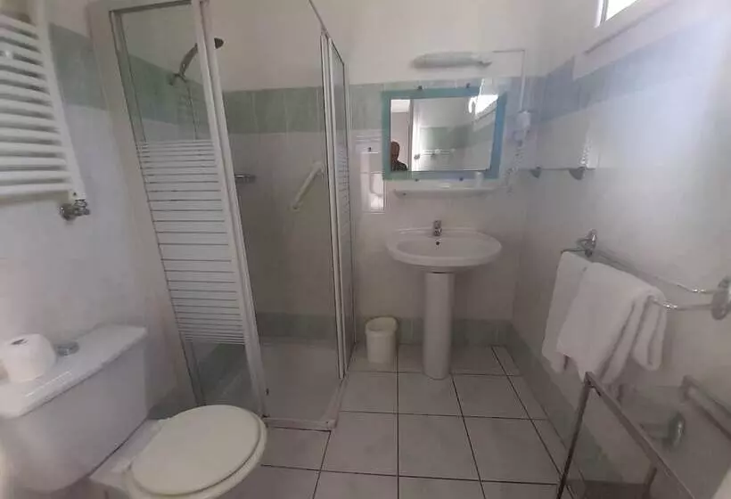 Отель Du Tricastin