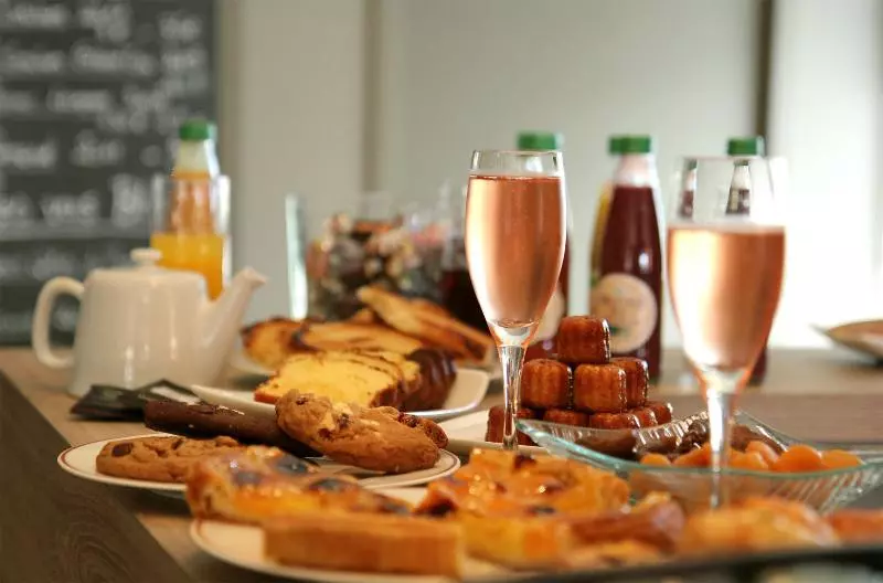 هتل Gare Saintjean