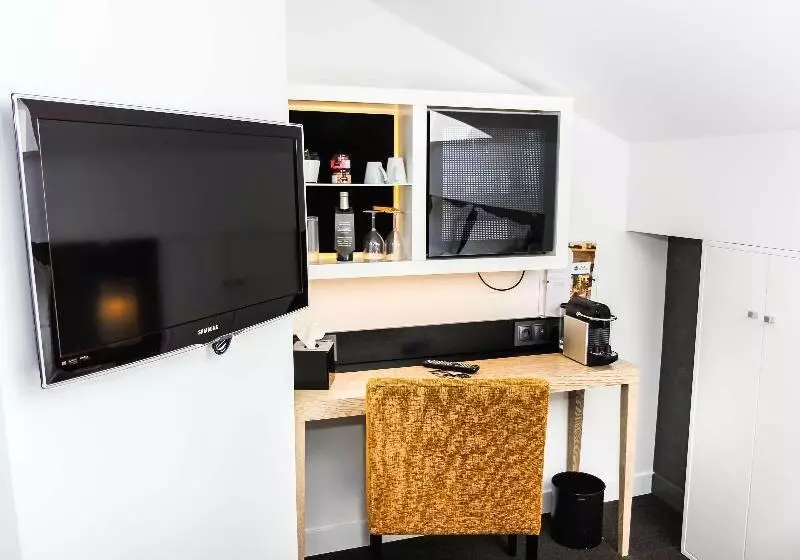 هتل Gare Saintjean