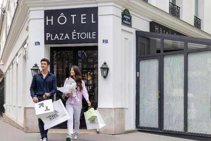 ホテル Hôtel Plaza étoile