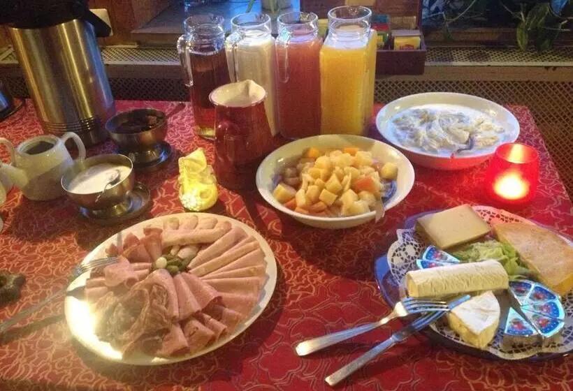 ホテル Hôtel Restaurant Wolf