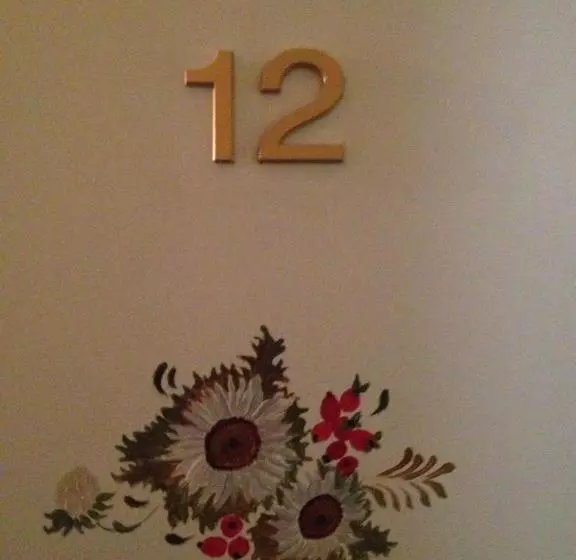 ホテル Hôtel Restaurant Wolf