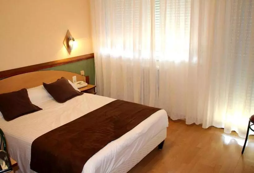 ホテル Hôtel Saint Hubert