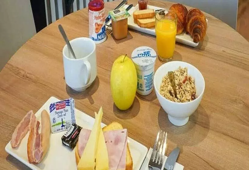 B&B HOTEL Marseille Centre Vieux PortIbis Marseille Centre Vieux Port