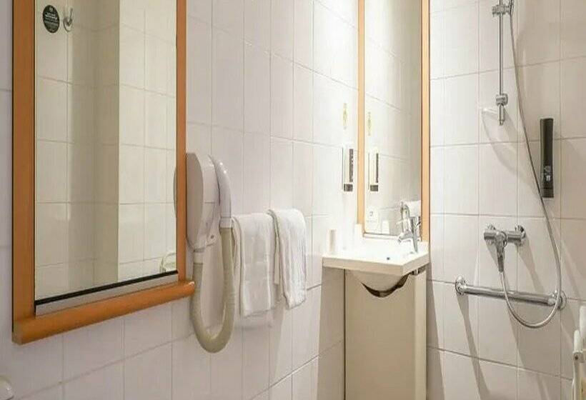 B&B HOTEL Marseille Centre Vieux PortIbis Marseille Centre Vieux Port