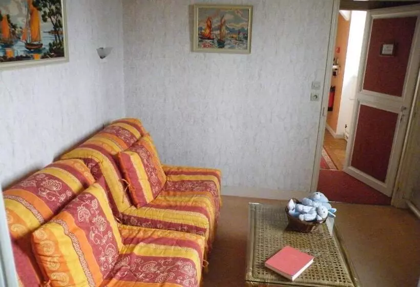 בית מלון כפרי La Renaudière