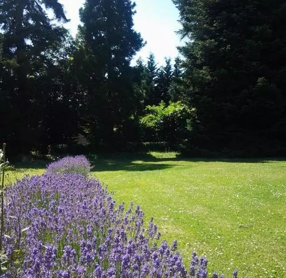 בית מלון כפרי La Renaudière