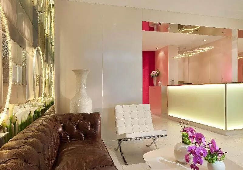 Le 7 Eiffel Hotel By Malone