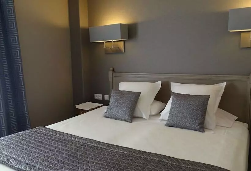 Otel Le Lion D'or Et Restaurant La Table Du Lion