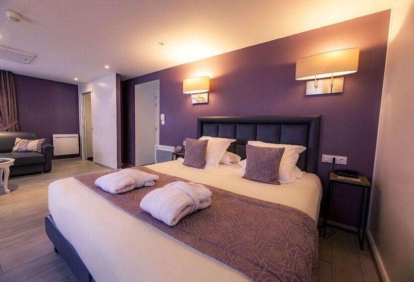 בית מלון כפרי Le Lion D'or Et Restaurant La Table Du Lion