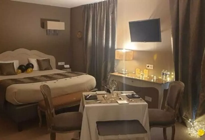 Otel Le Lion D'or Et Restaurant La Table Du Lion