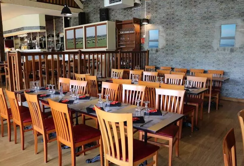 Отель Le Saintaubert