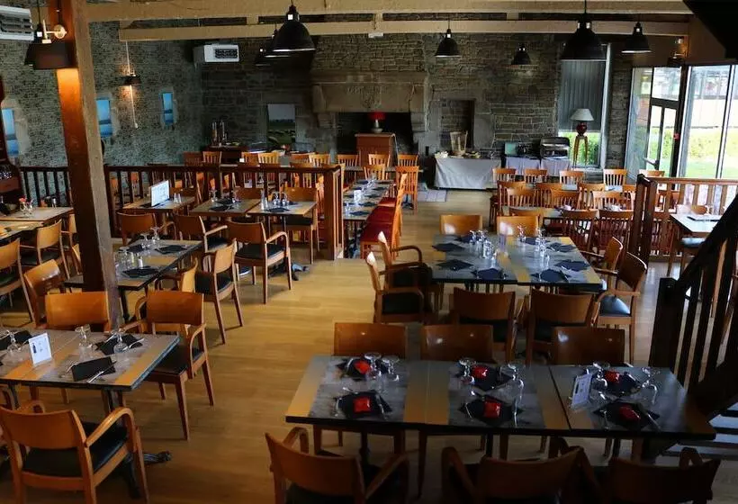 Отель Le Saintaubert