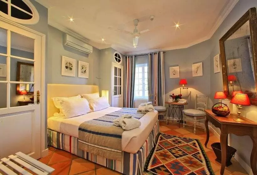 בית מלון כפרי Le Vieux Logis