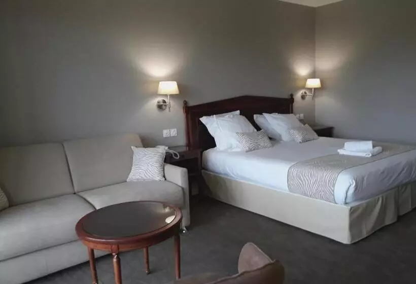 ホテル Logis Hôtels Hôtel Et Restaurant Domaine De Fompeyre